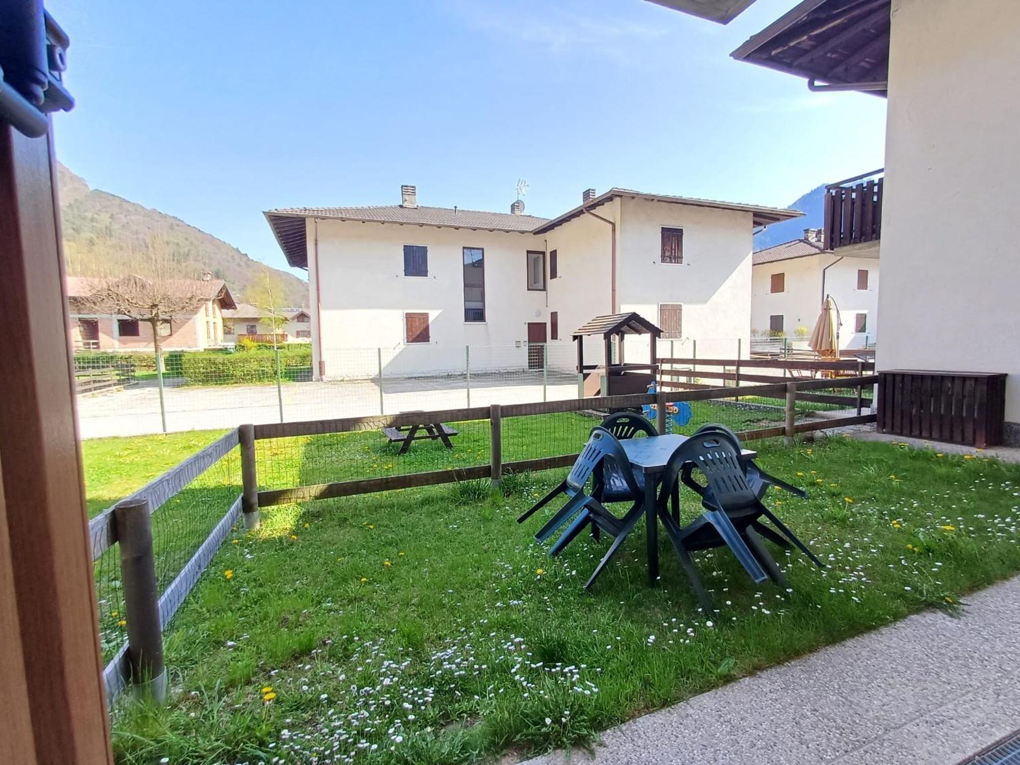 Fiore Pieve Di Ledro Bagian luar foto